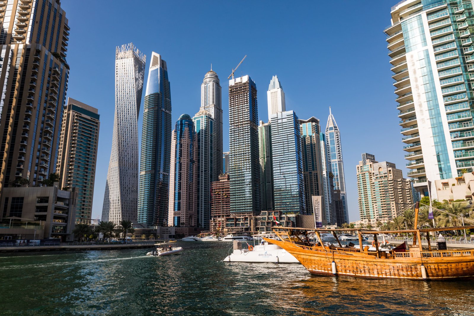 dubai-river-boating